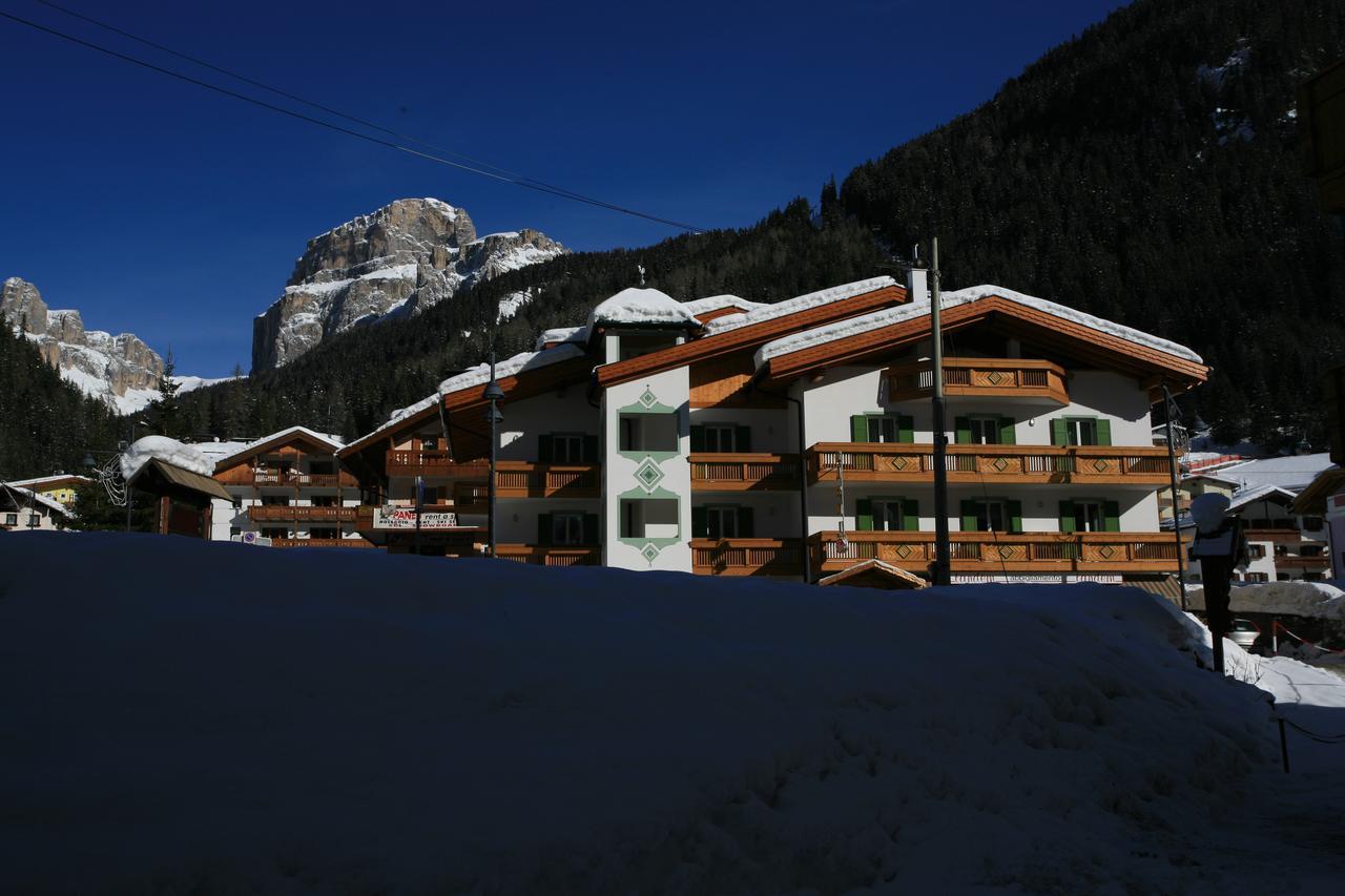 Garni Eden Hotel Canazei Luaran gambar
